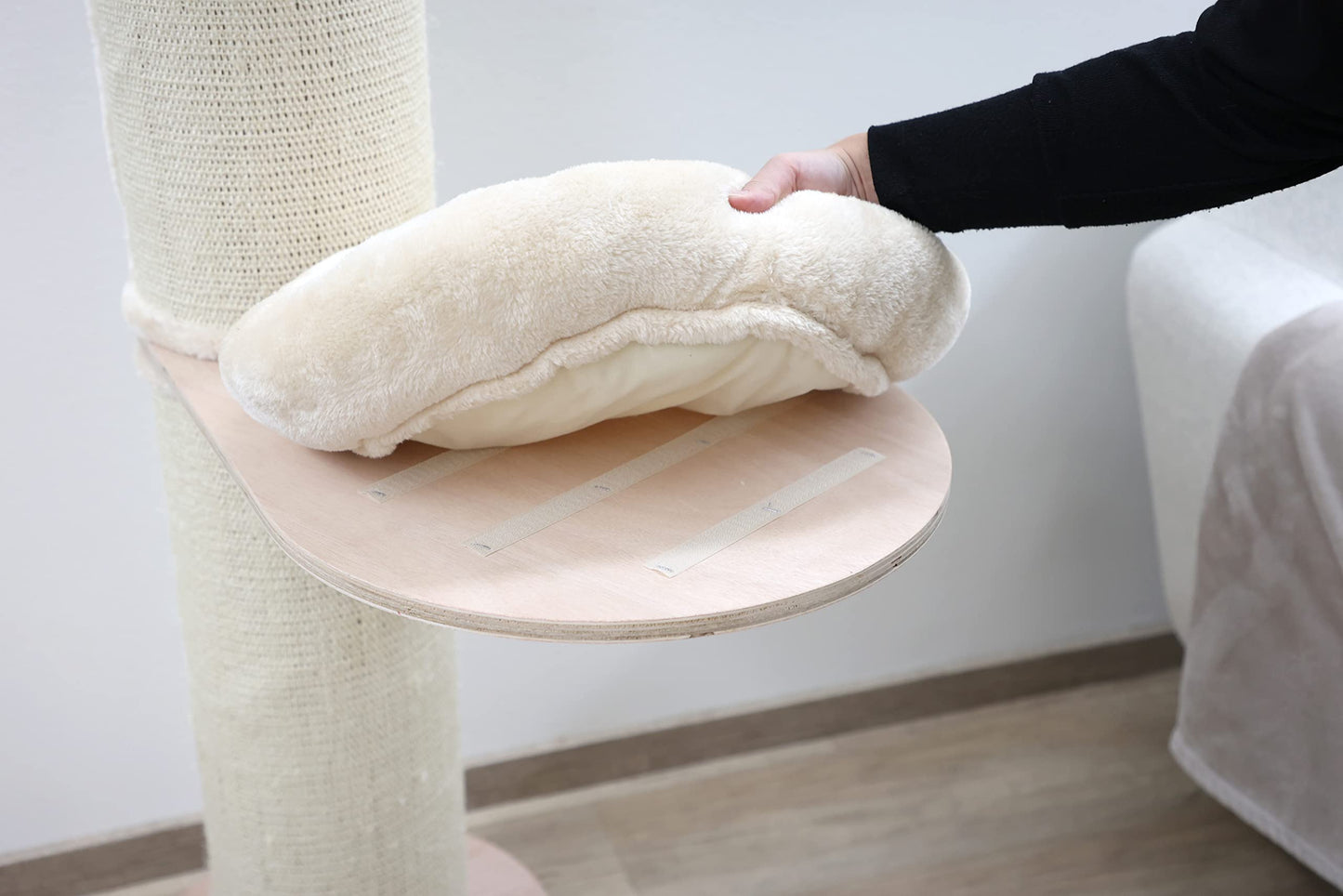 Kerbl Pet Kratzbaum Dolomit Tower, Ø38cm Höhe 187cm, beige